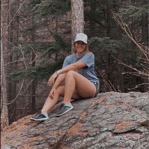 Meet your Posher, Skylar